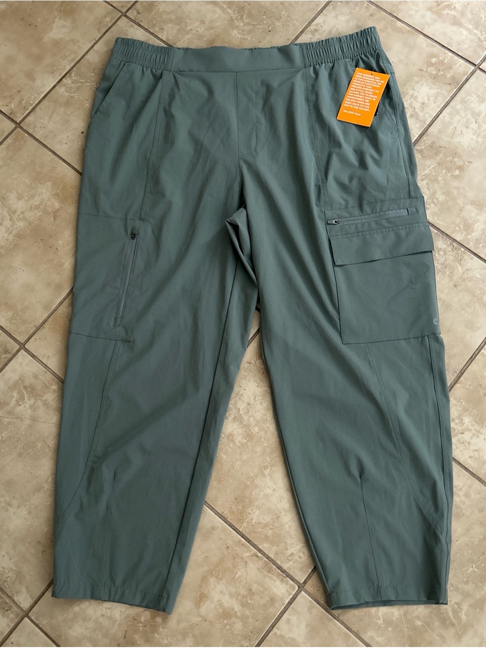 NWT Avia Women’s Mid Rise Cargo Trouser Pants Sz XXL